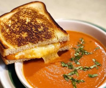 Where to Find the Best Grilled Cheese with Tomato Soup Near Me: A Comforting, Classic Pair