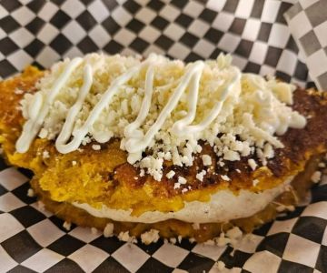 Best Arepa Shops Near Me With Stuffed Corn Cakes in US Cities