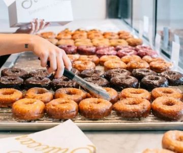 Best Doughnuts Near Me: Where to Find the Best Sweet, Fried Delights