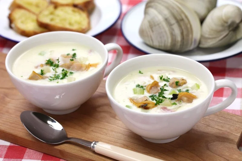 Finding the Best Clam Chowder Near Me: New England vs Manhattan Style