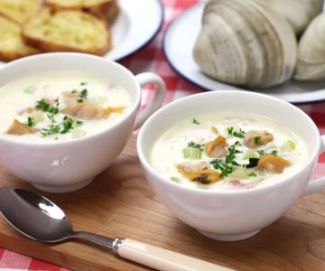 Finding the Best Clam Chowder Near Me: New England vs Manhattan Style