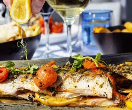 A Complete Guide to Finding Mediterranean Restaurants Near You