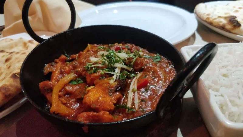 How to Find the Best Indian Restaurants Near Me Serving Authentic Butter Chicken, Garlic Naan, and Biryani