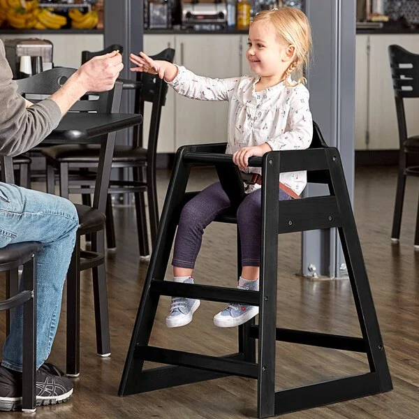 Why Searches for Restaurants Near Me With Booster Seats Are Important for Toddler Dining Safety