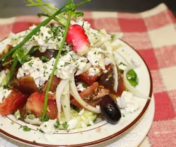 Guide to Finding Greek Restaurants Near Me with Authentic Dishes