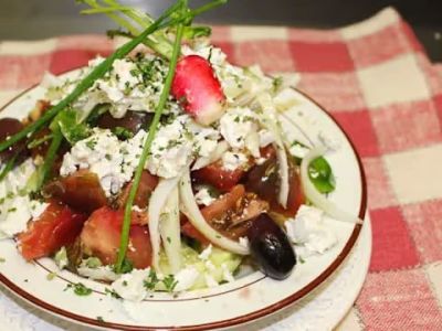 Guide to Finding Greek Restaurants Near Me with Authentic Dishes