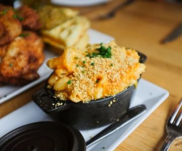 The Best Mac and Cheese Spots Near Me With Classic and Gourmet Styles
