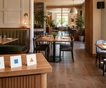 Restaurant Seating Requests: How to Ask and What to Expect