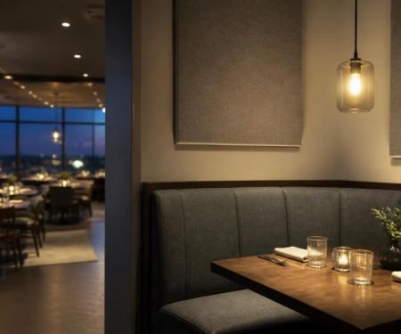 Restaurant Noise Level: Check the Sound Before You Book